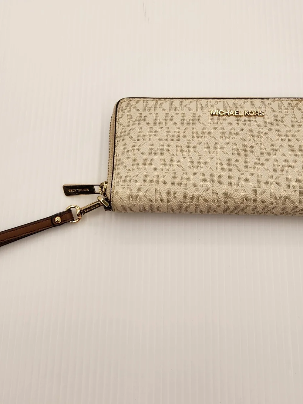 Michael Kors Beige Signature Wristlet Wallet